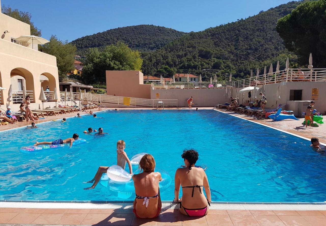 Il Villaggio Di Giuele Finale Ligure Εξωτερικό φωτογραφία