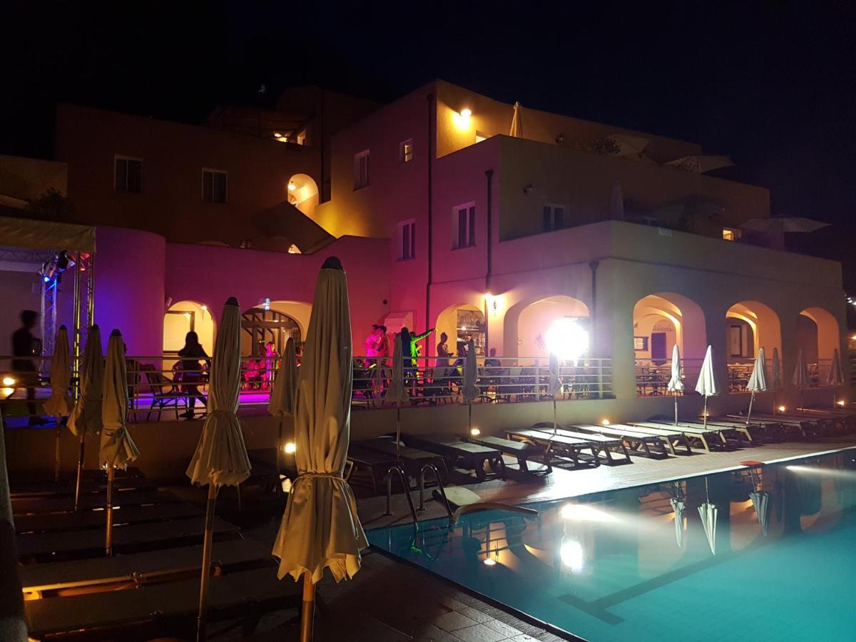 Il Villaggio Di Giuele Finale Ligure Εξωτερικό φωτογραφία