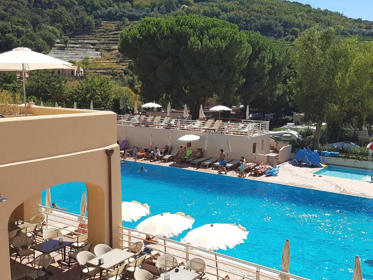 Il Villaggio Di Giuele Finale Ligure Εξωτερικό φωτογραφία