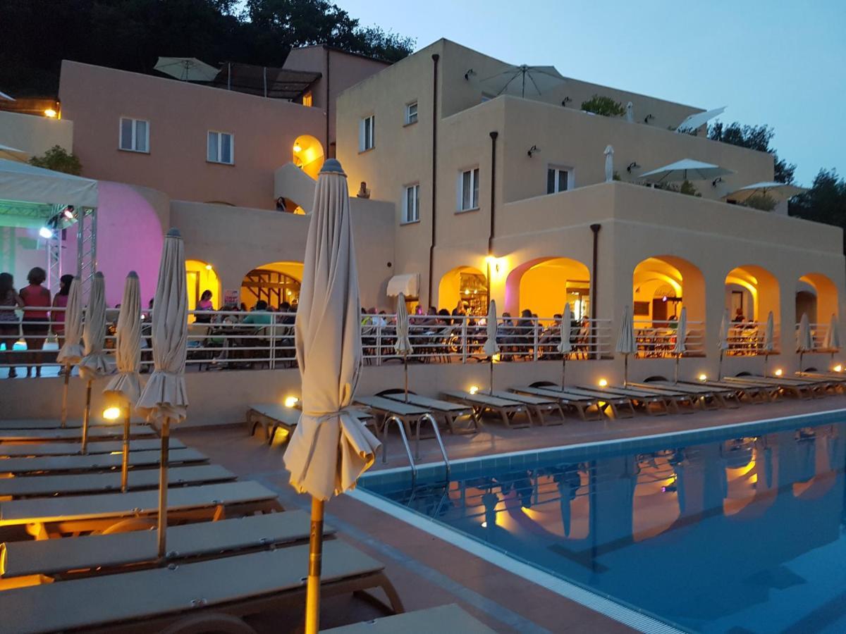 Il Villaggio Di Giuele Finale Ligure Εξωτερικό φωτογραφία