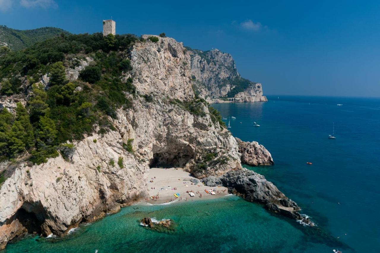 Il Villaggio Di Giuele Finale Ligure Εξωτερικό φωτογραφία